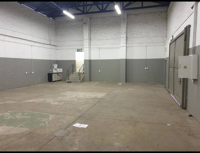 INDUSTRIAL PROPERTY TO RENT IN SILVERTON